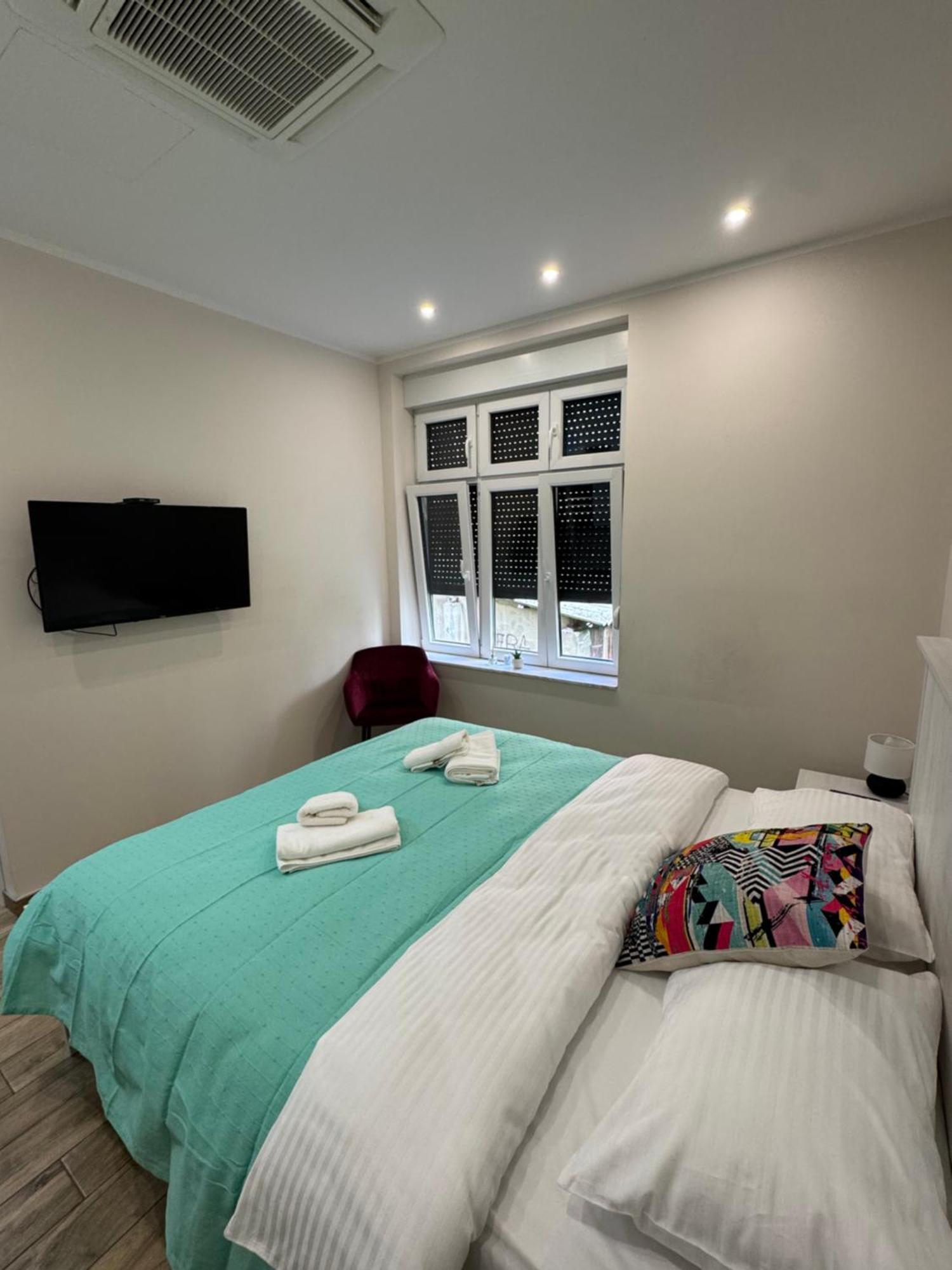 Story Lux Appartement Belgrado Buitenkant foto